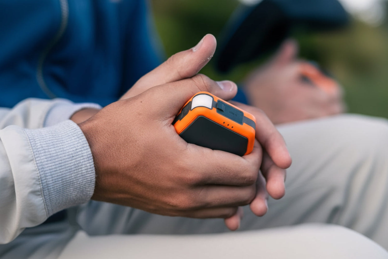 THAW • Oplaadbare Handwarmer Large • 10.000mAh Powerbank - Outdoor Food