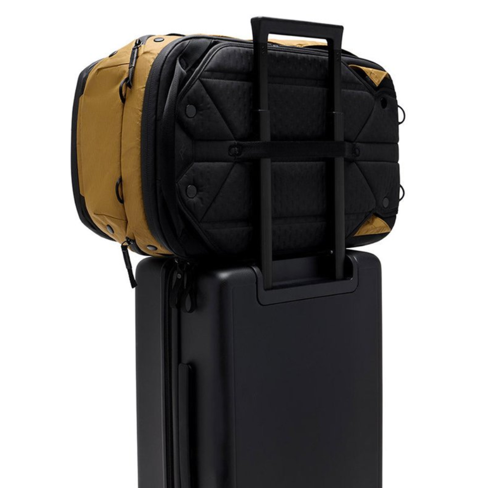Peak Design Travel Backpack 45L Coyote afbeelding 4