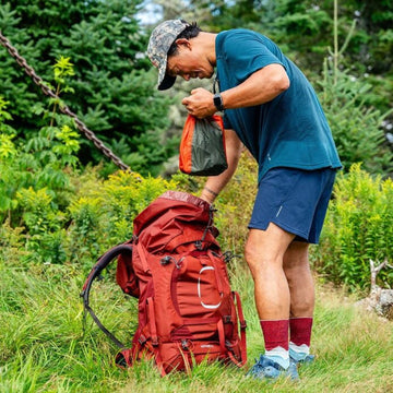 Osprey Aether 65 Deep Acorn Red L-XL - Outdoor Food